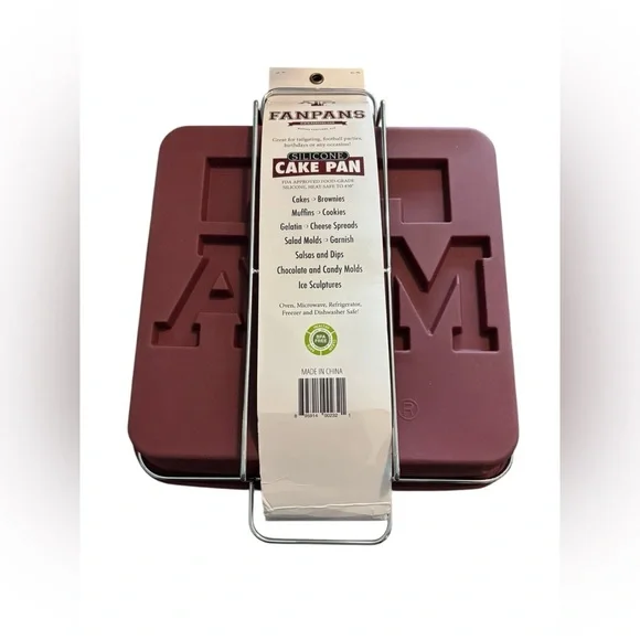 New Texas A&M University silicone cake pan Fanpans - Picture 2 of 2